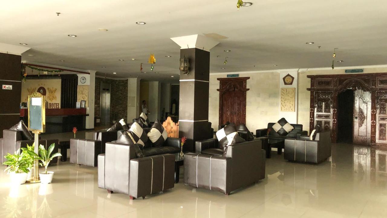Grand Madani Hotel Mataram Eksteriør bilde