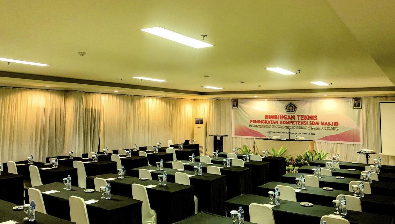 Grand Madani Hotel Mataram Eksteriør bilde