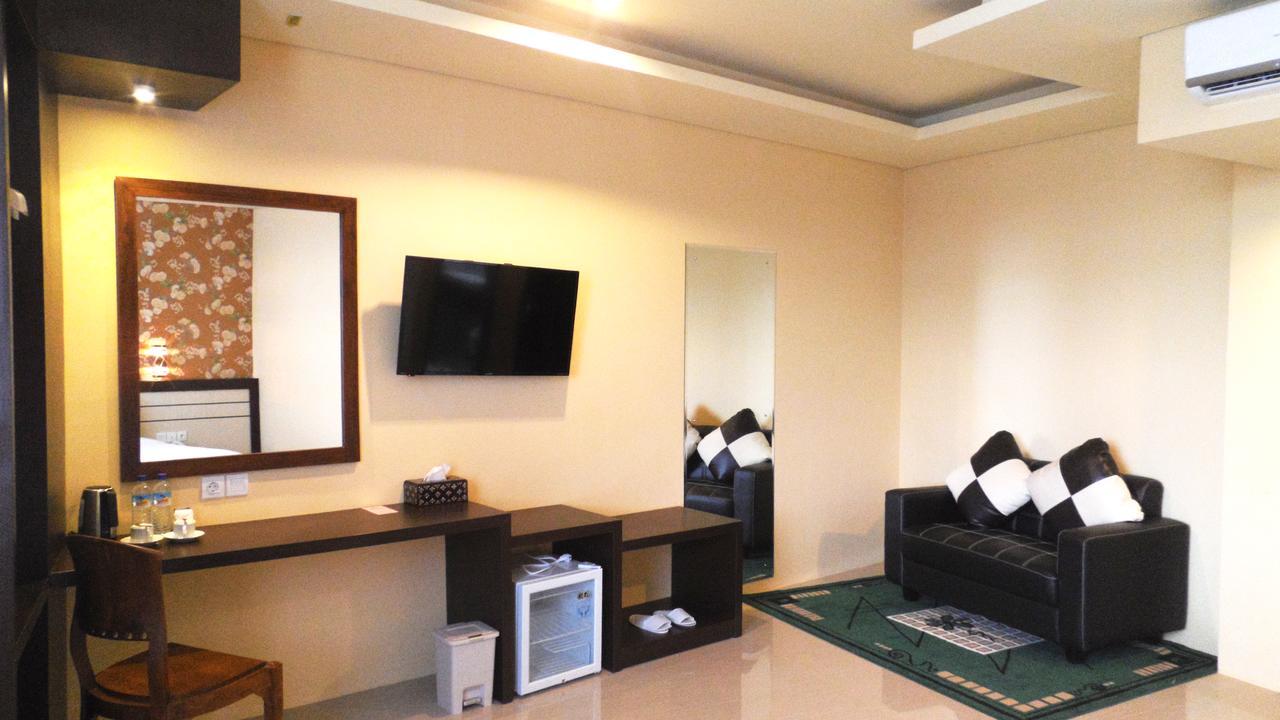 Grand Madani Hotel Mataram Eksteriør bilde