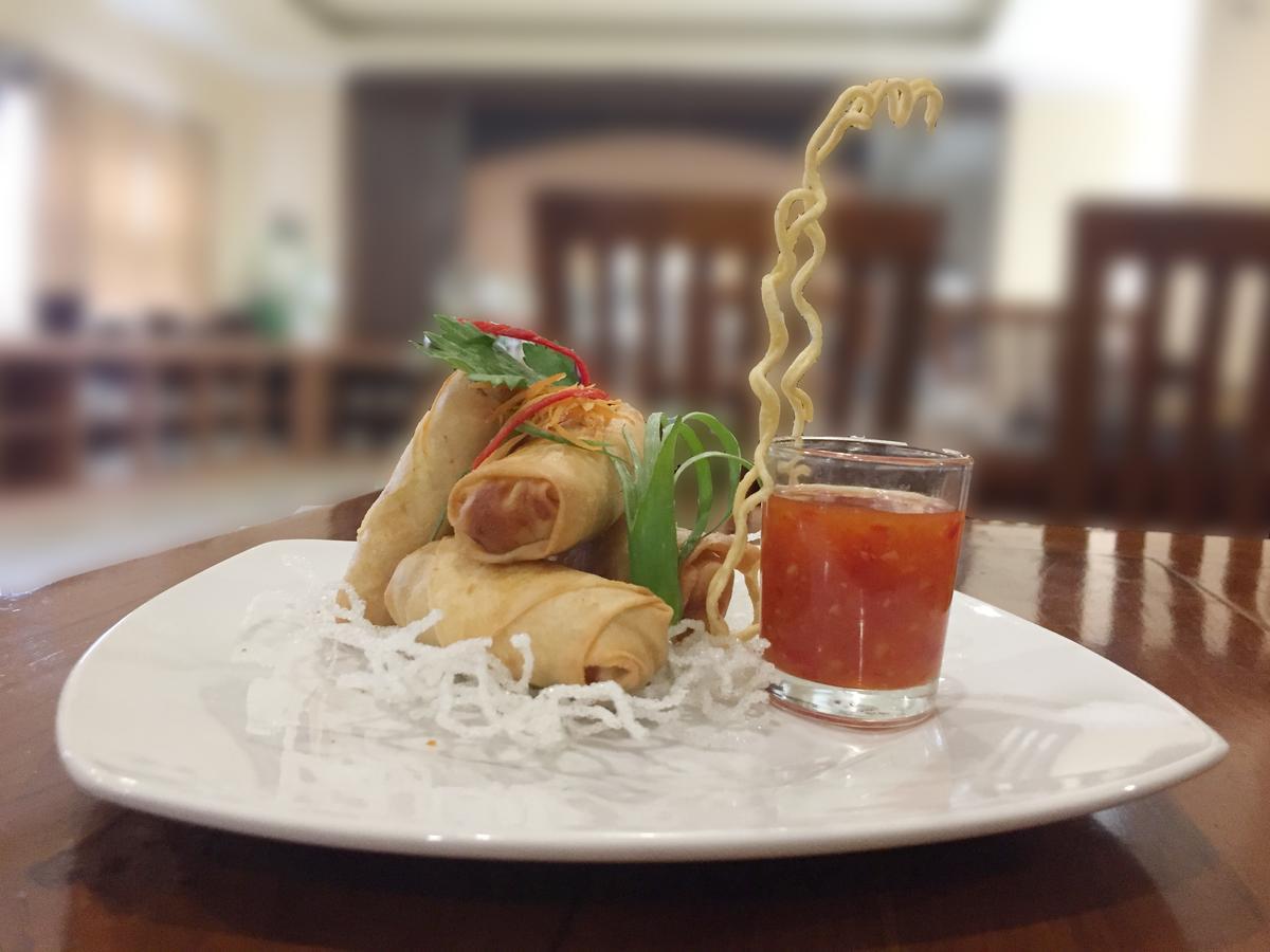 Grand Madani Hotel Mataram Eksteriør bilde