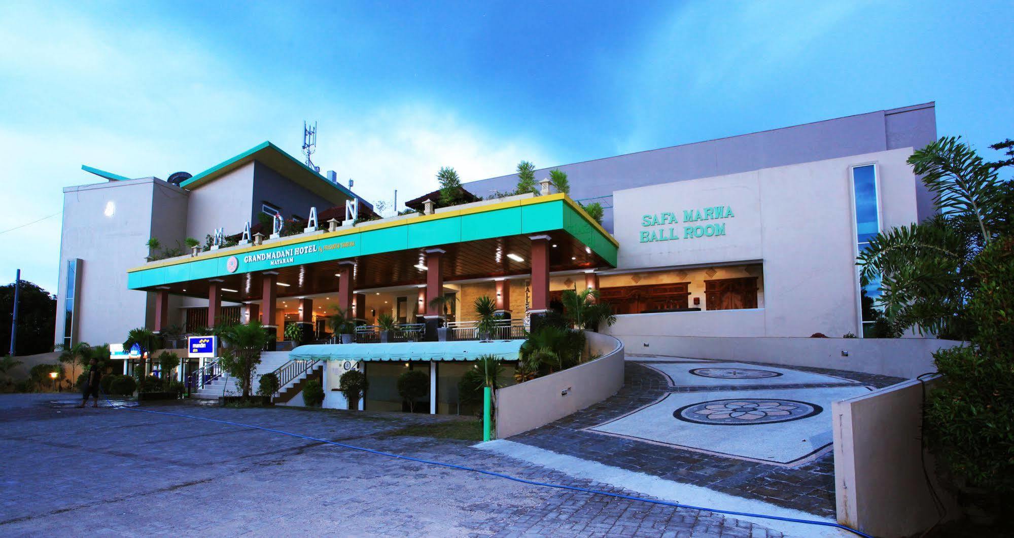 Grand Madani Hotel Mataram Eksteriør bilde